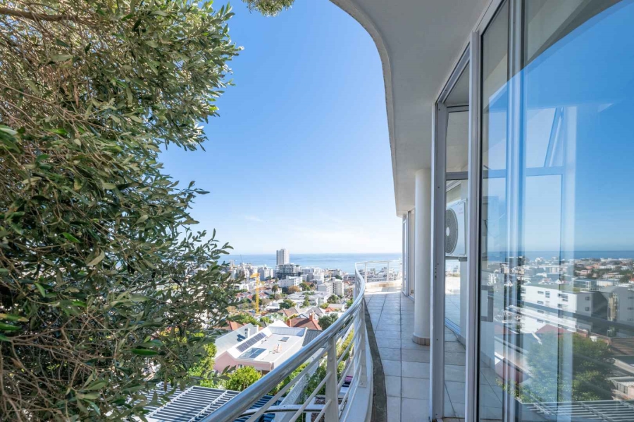 To Let 2 Bedroom Property for Rent in Sea Point Western Cape